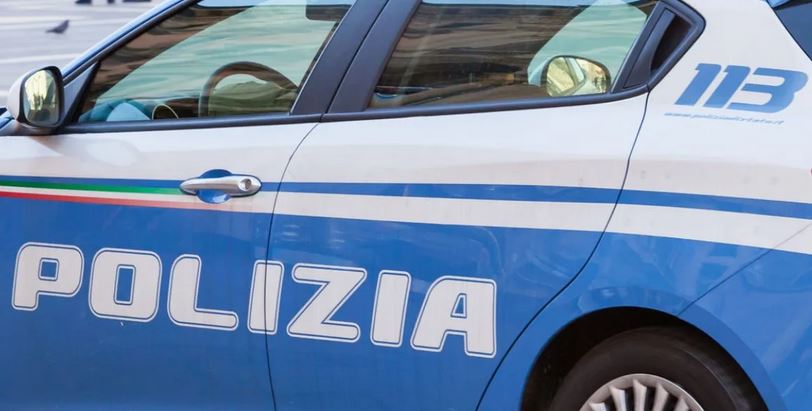 Palazzina assaltata dai ladri a Salerno, donna in salvo