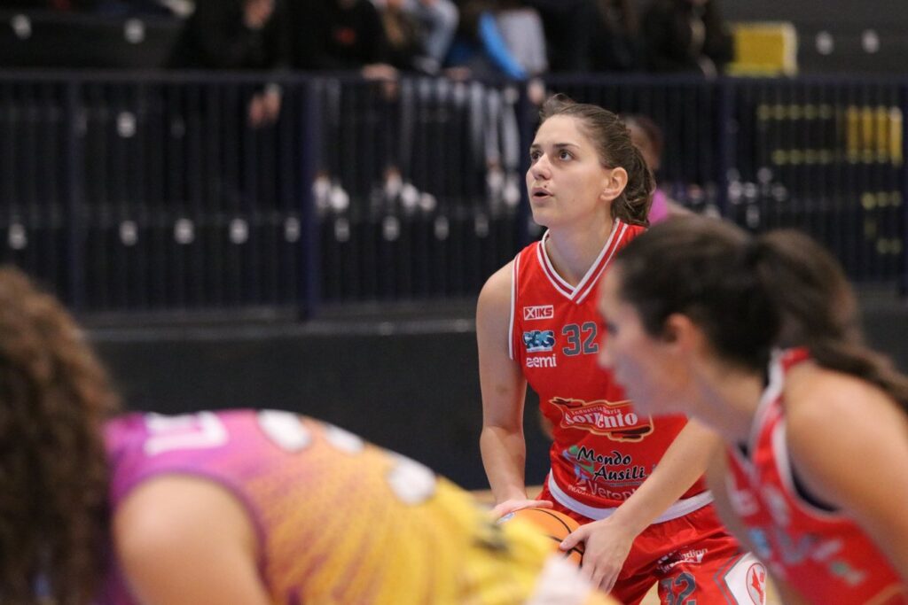 Angri Femminile affronta Catanzaro al PalaGalvani