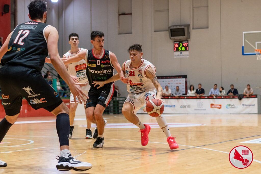 Angri Pallacanestro, derby al PalaGalvani con Salerno