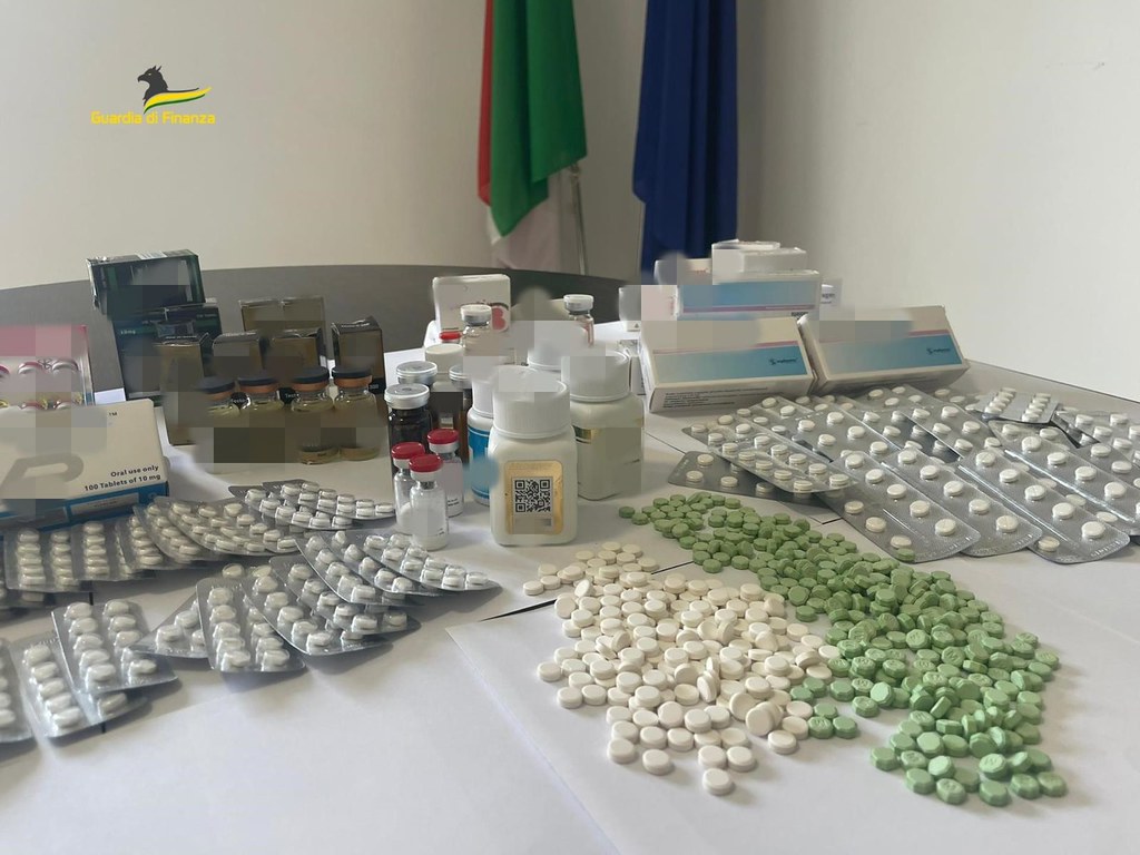 Maxi sequestro di sostanze anabolizzanti a Battipaglia