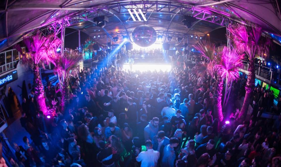Pontecagnano, maxi rissa in discoteca: due minori in ospedale