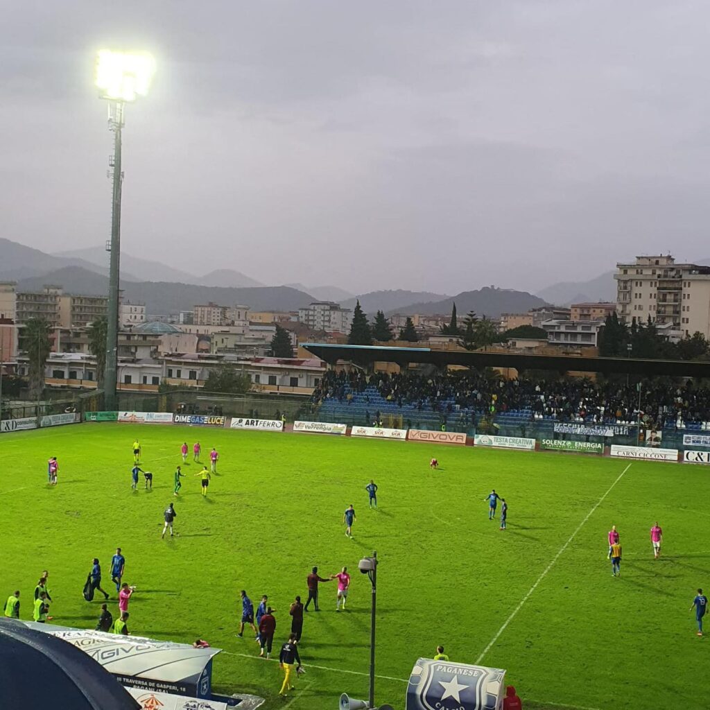 Derby Paganese-Cavese di coppa senza tifosi ospiti