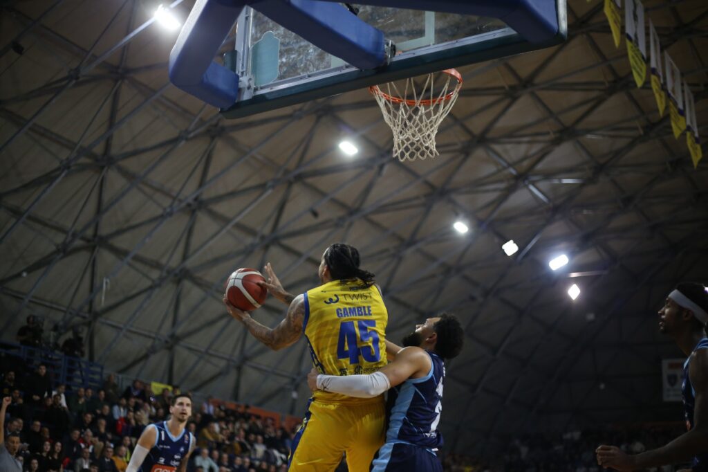 Trionfo Givova Scafati, battuta la Gevi Napoli nel derby