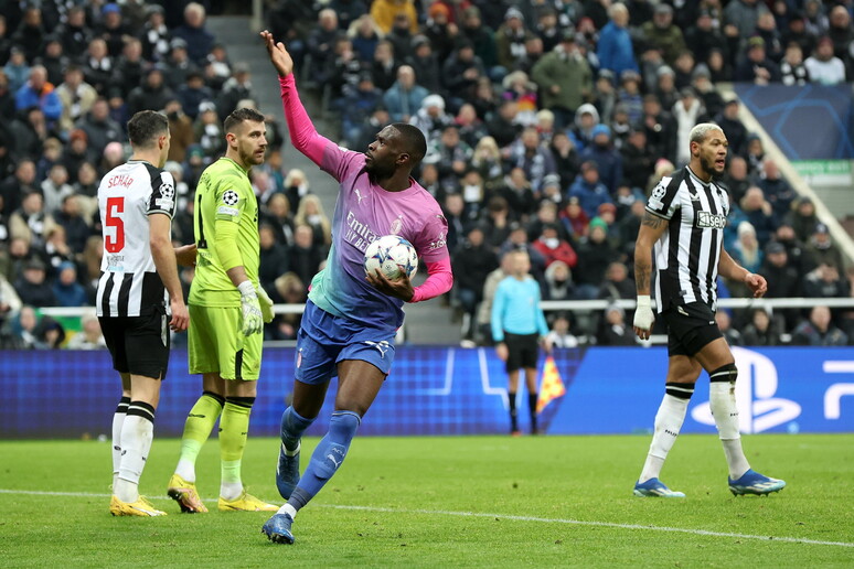 Blitz Milan ma rossoneri retrocessi in Europa League, Lazio ko a Madrid