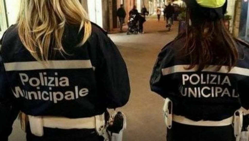 Corruzione e peculato, ai domiciliari ex comandante vigili