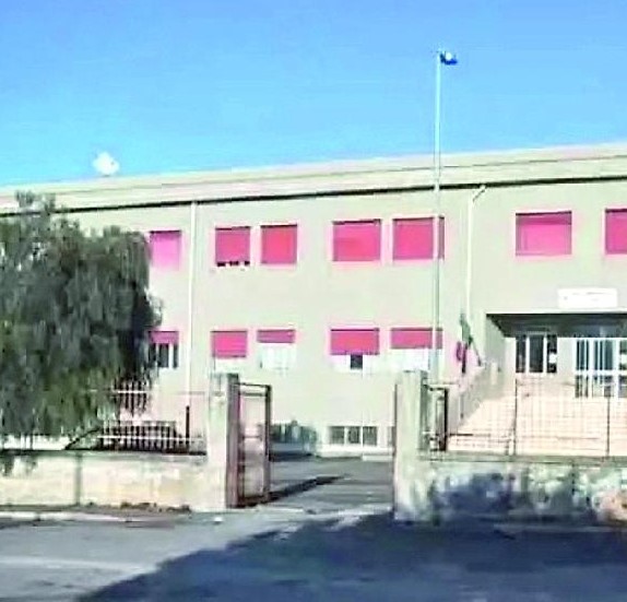 Eboli, schiaffi e pugni tra alunni della Virgilio