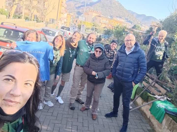 A Cava de’ tirreni l’iniziativa “Ripiantiamo Natale”