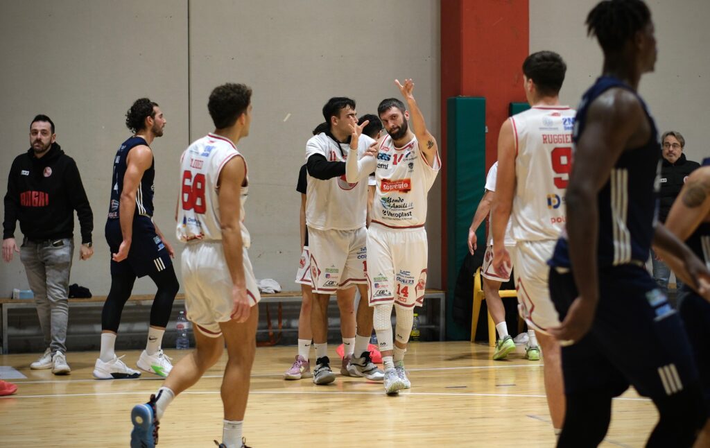 Angri Pallacanestro supera Benevento e ipoteca la salvezza