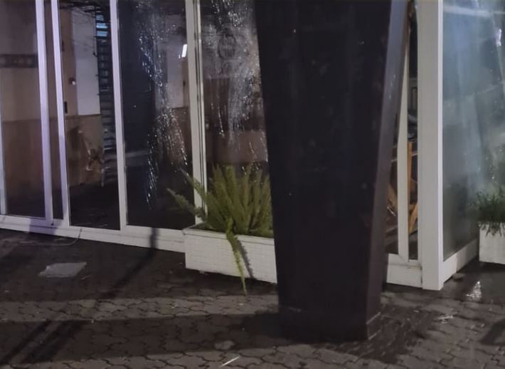 Paura a San Marzano sul Sarno, esplode: ordigno: danneggiato un bar