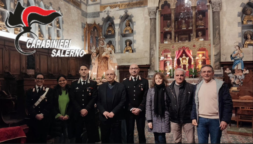 Amalfi, i carabinieri donano cibo alla Caritas Parrocchiale