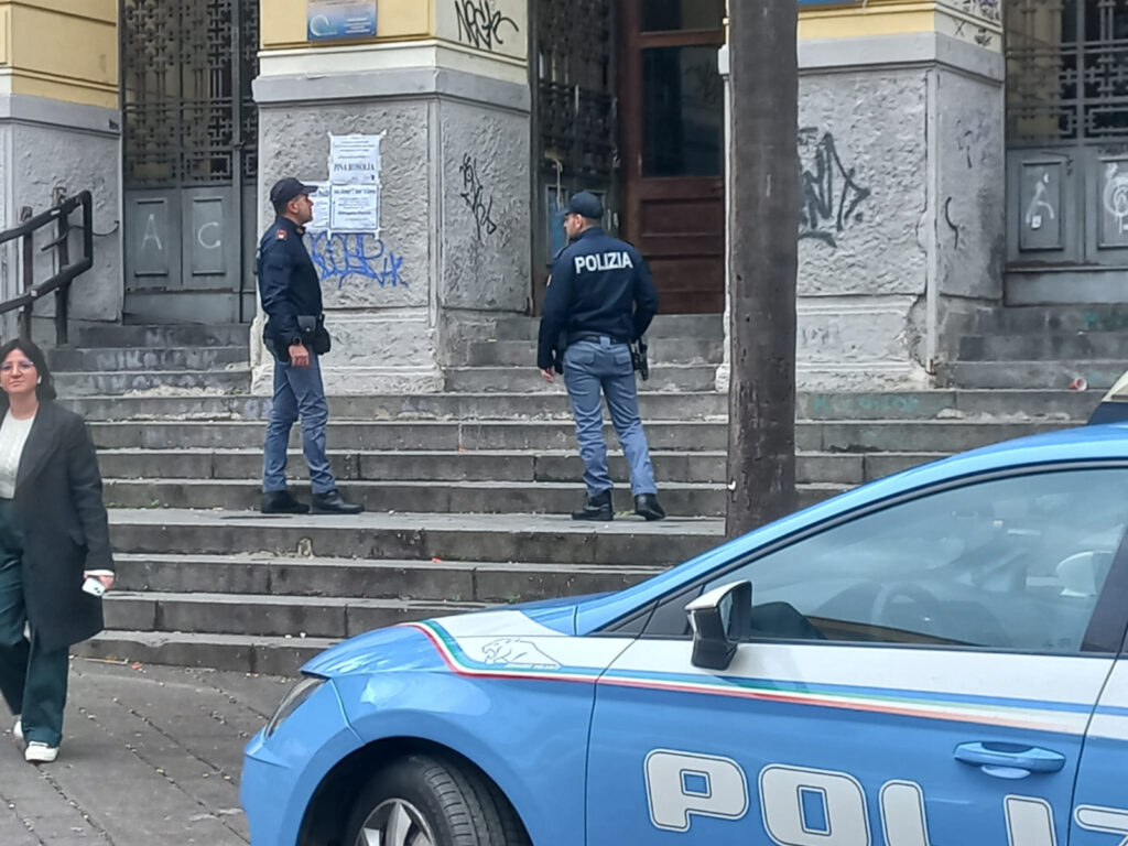 Salerno, la Polizia acciuffa uno spacciatore