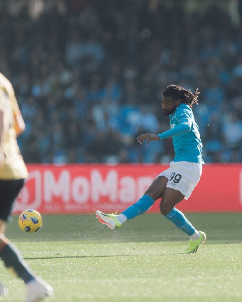 Il Napoli pareggia con il Genoa all’ultimo respiro