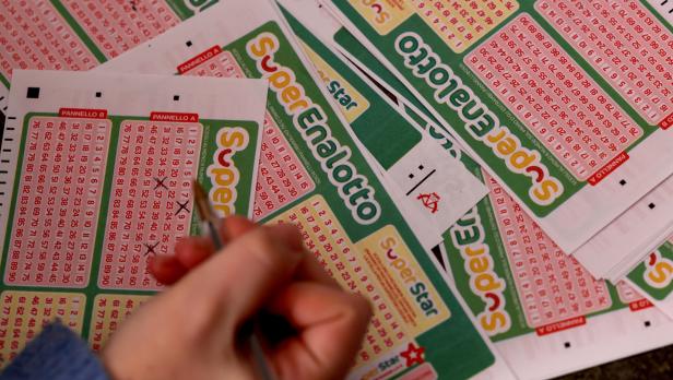 Estrazioni Lotto, Superenalotto e 10eLotto oggi martedì 7 maggio 2024