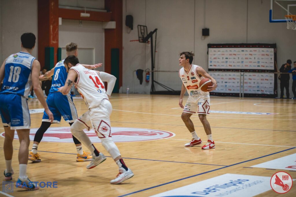 L’Angri Pallacanestro pronta a ospitare la capolista Ragusa