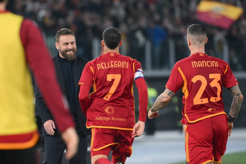La Roma batte il Sassuolo e continua la rincorsa alla Champions