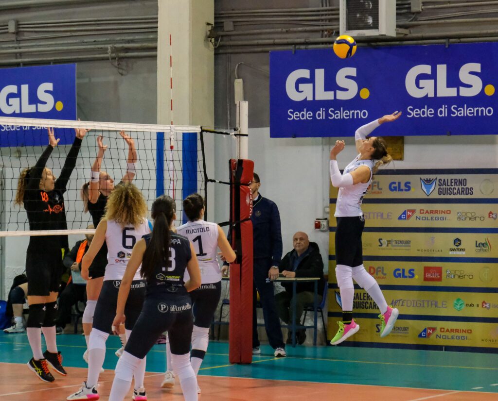 Salerno Guiscards fa 13 contro l’Academy School Volley