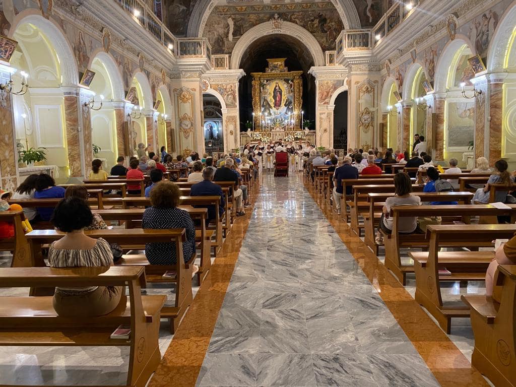 Baronissi, colpo da 10mila euro al Convento
