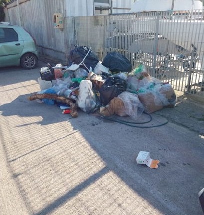 Salerno, il Masuccio fra pochi servizi e “invasioni”