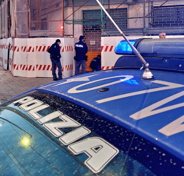 Salerno, chiuso centro massaggi a luci rosse