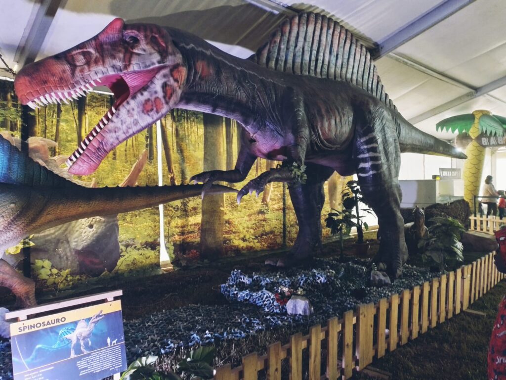 Jurassic Expo in Tour, a Salerno rivivono i dinosauri