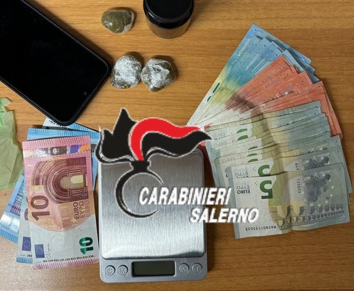 Maiori, scoperto con coca e hashish: arrestato