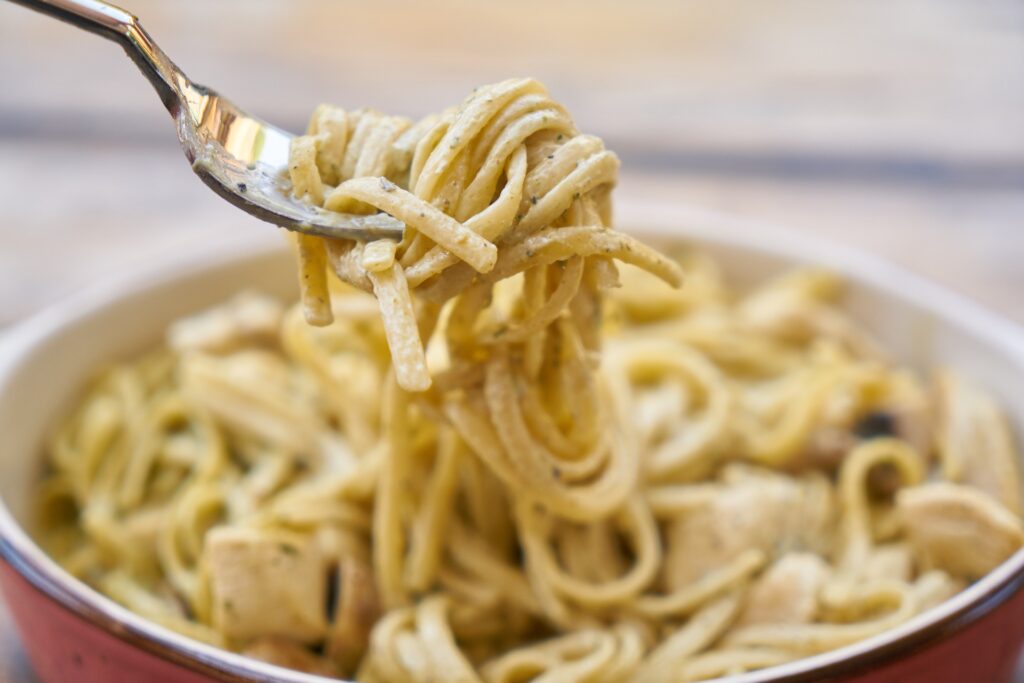 LINGUINE AL PESTO