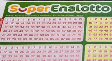SuperEnalotto, la fortuna bacia Battipaglia: centrato un “5” al Bar Pierino