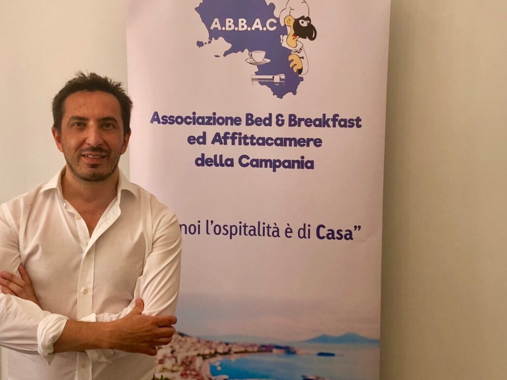 Salerno, centro storico invaso dai B&b
