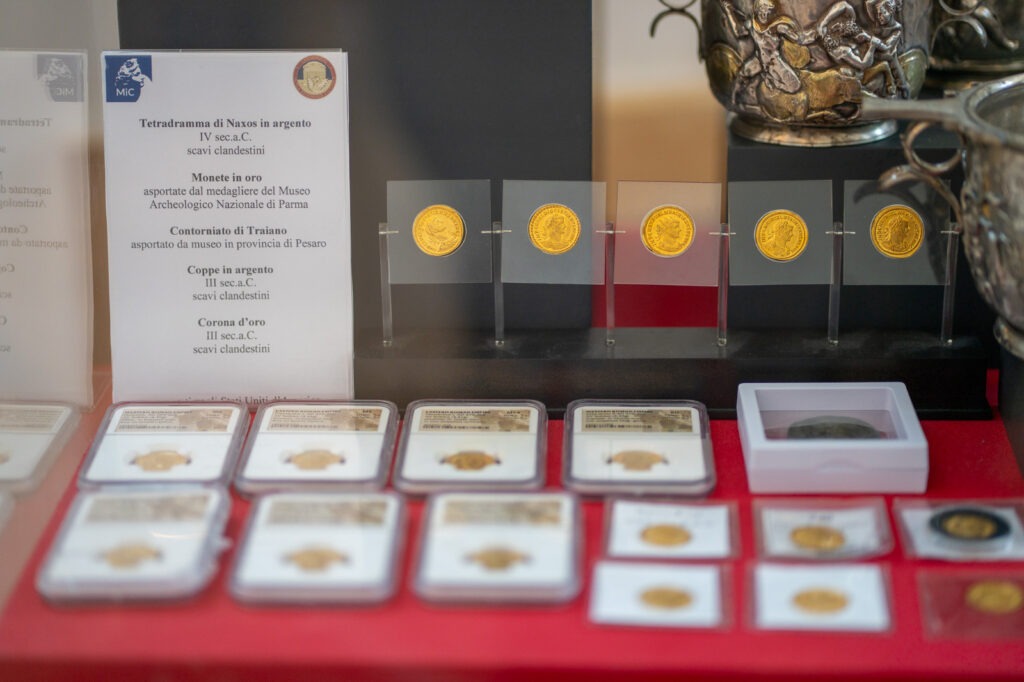 Carabinieri TPC, presentate 600 opere rimpatriate dagli Stati Uniti