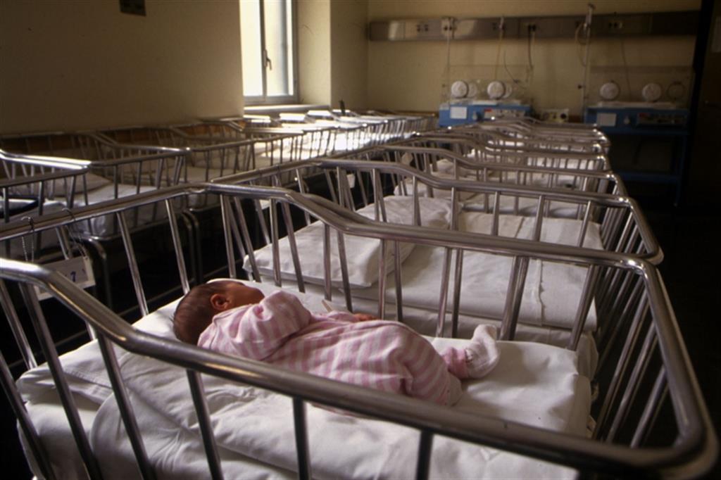 Salerno, sempre meno nascite: rischio inverno demografico
