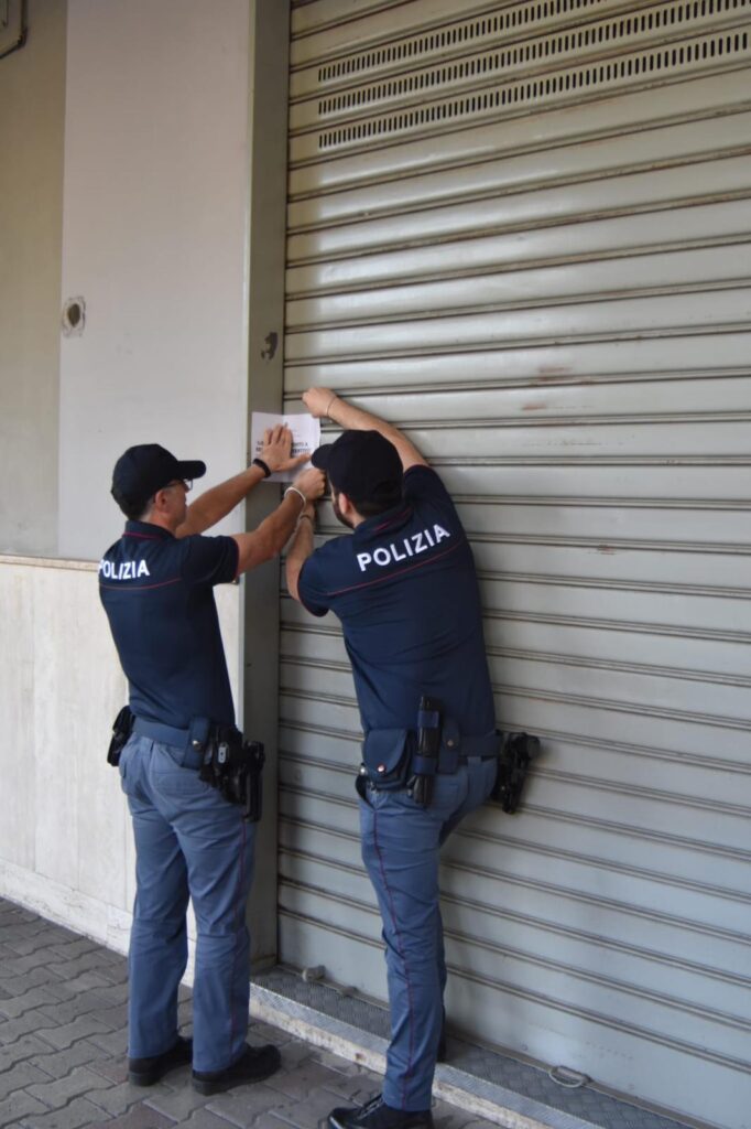 Nocera Inferiore, chiuso centro massaggi hot
