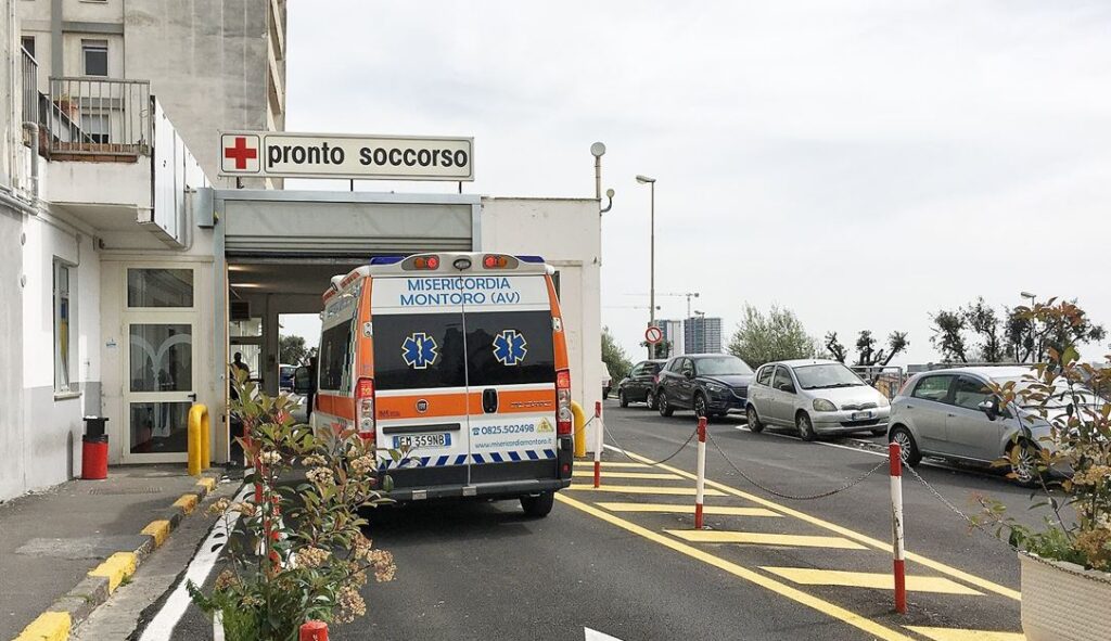 Salerno, emergenza infermieri al “Ruggi”