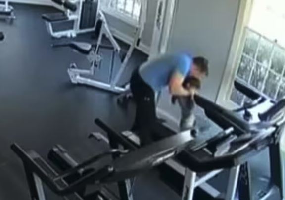 Costretto a velocità folli sul tapis roulant: muore bimbo di 6 anni in America