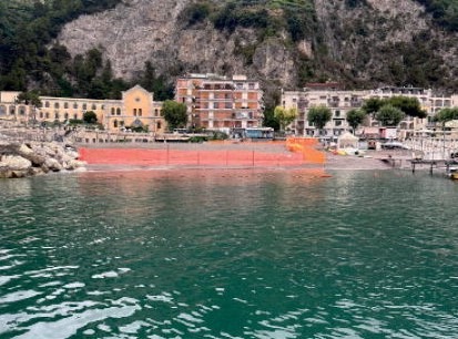 Maiori, batteri pericolosi: interdetta la spiaggia