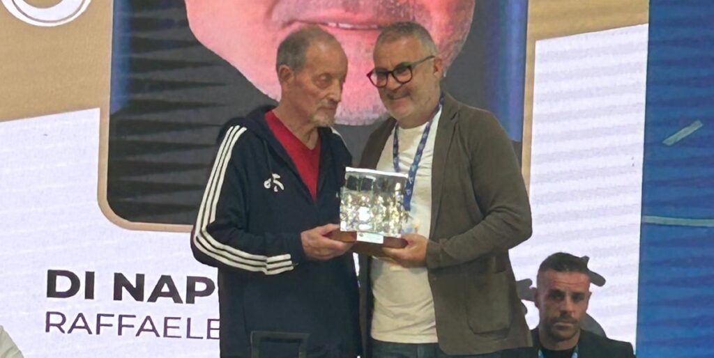 Cavese, a Di Napoli la “Panchina d’Oro”