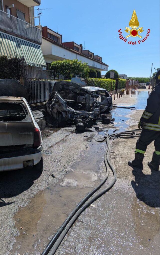 San Marzano sul Sarno, scoppia auto a metano: 4 feriti