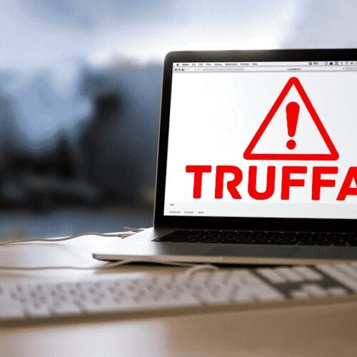 Cyber-truffa e Camorra: il clan dei Casalesi “svuotava” i conti correnti via SMS