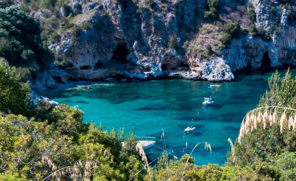 Camerota, divieto di atterraggio a Porto Infreschi