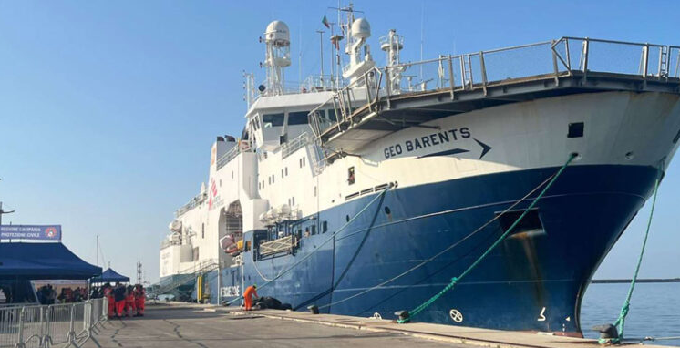 «Soccorso irregolare»: stop alla Geo Barents, 60 giorni a Salerno