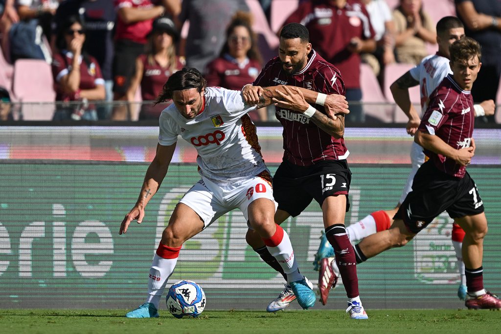 Salernitana-Catanzaro 0-0, granata spreconi