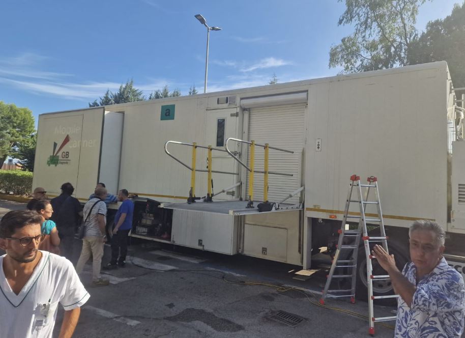 Emergenza tac, gli esami su un camper a Battipaglia