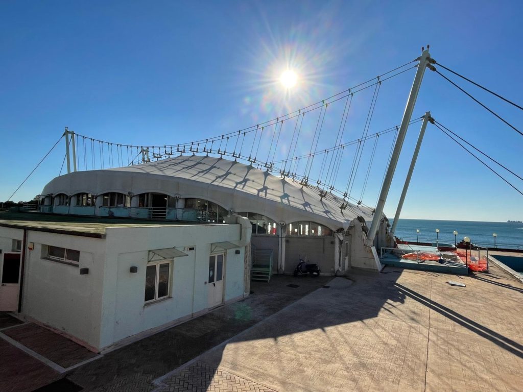 Salerno, piscina Vitale nel degrado: si spera in “Sport e Periferie”