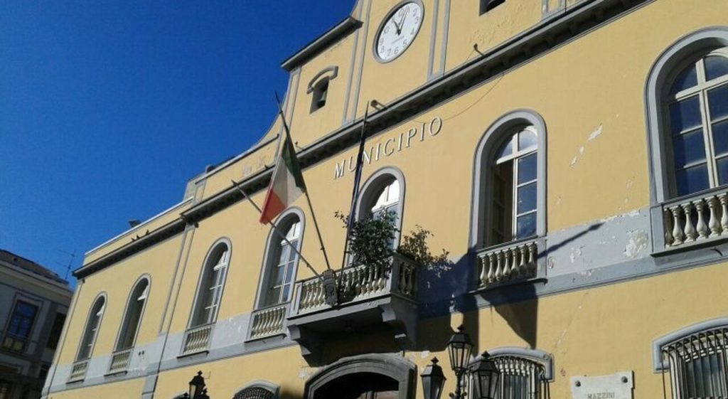 Nuove assunzioni al Comune: è scontro a Nocera Inferiore