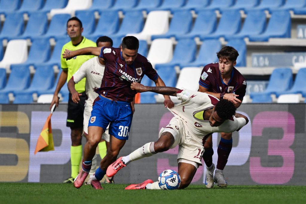 Torti arbitrali, chi deve tutelare la Salernitana?