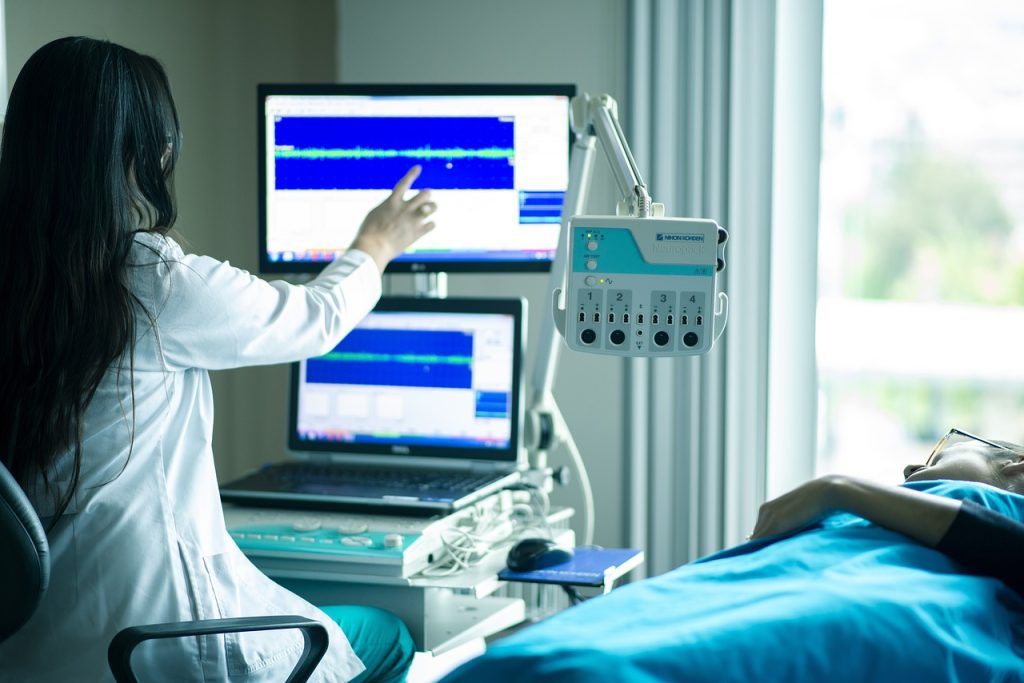 Gli ospedali di Salerno e provincia con pochi medici: restano soltanto i giovani