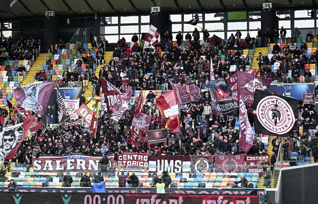 Morte di Papa Francesco: il cordoglio dei tifosi della Salernitana
