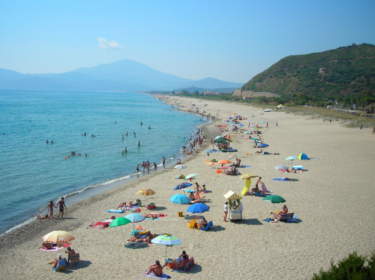 Ricercato in tutta Europa, fermato in spiaggia ad Ascea