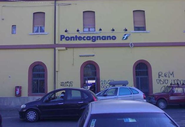 Lite tra stranieri finisce a bottigliate, paura davanti la stazione ferroviaria di Pontecagnano Faiano