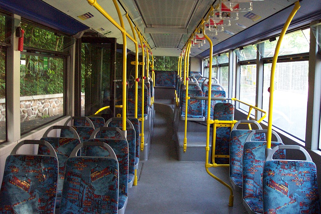 Mercato San Severino, due autobus per raggiungere la scuola