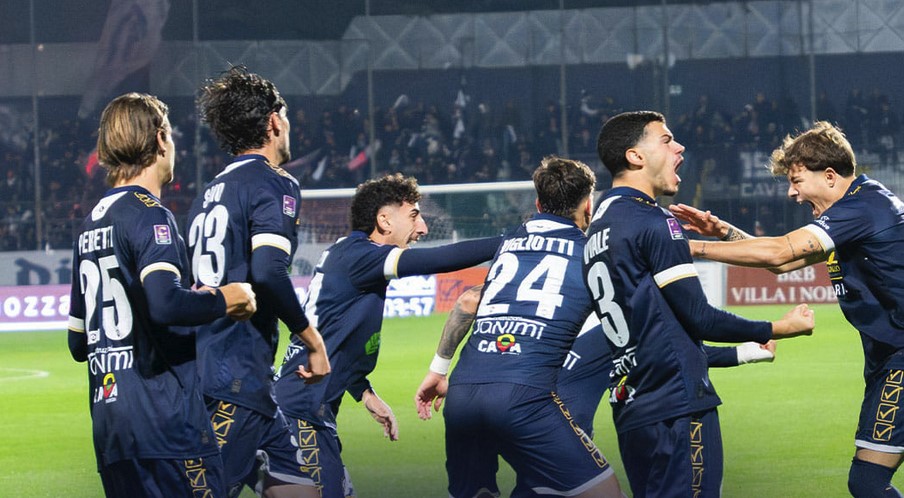 La Cavese strapazza il Taranto